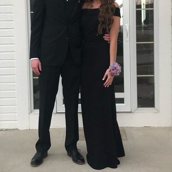 Sherri Hill Gown - Picture 2 of 3